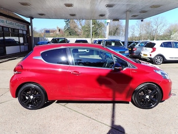 Used Peugeot 208 2015 for sale - 78702046: Photo