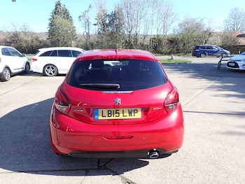 Used Peugeot 208 2015 for sale - 79449678: Photo