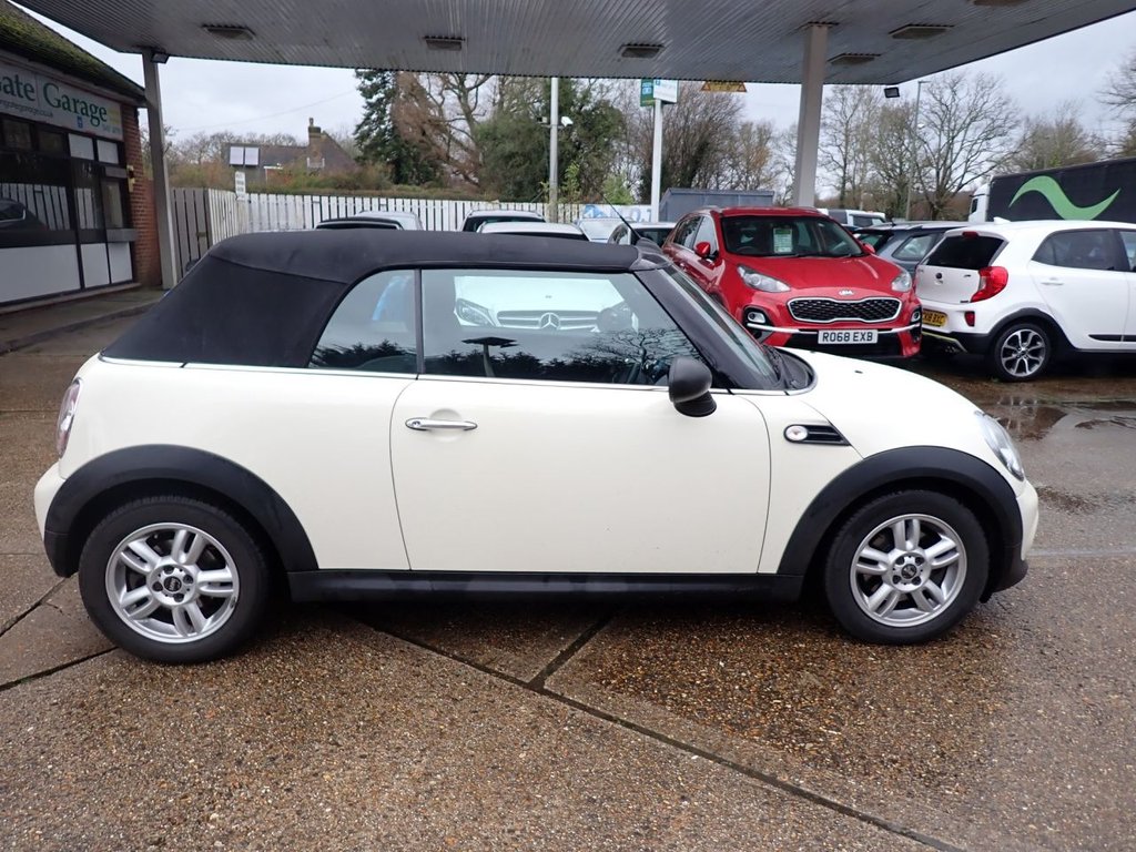 Used MINI Convertible 2012 for sale - 77534779: Photo 2