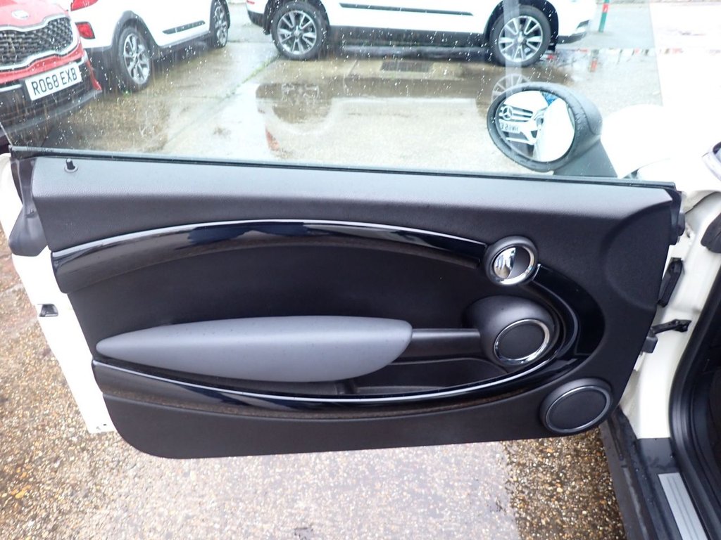 Used MINI Convertible 2012 for sale - 77534779: Photo 27