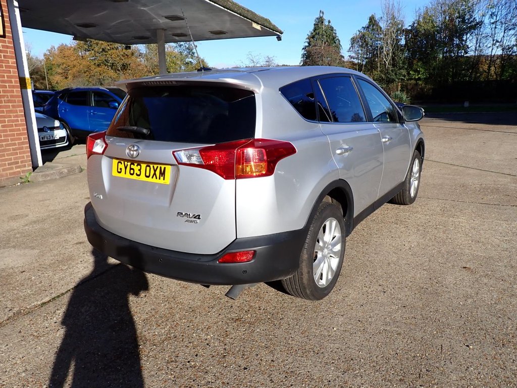 Used Toyota RAV4 2013 for sale - 76520490: Photo 2