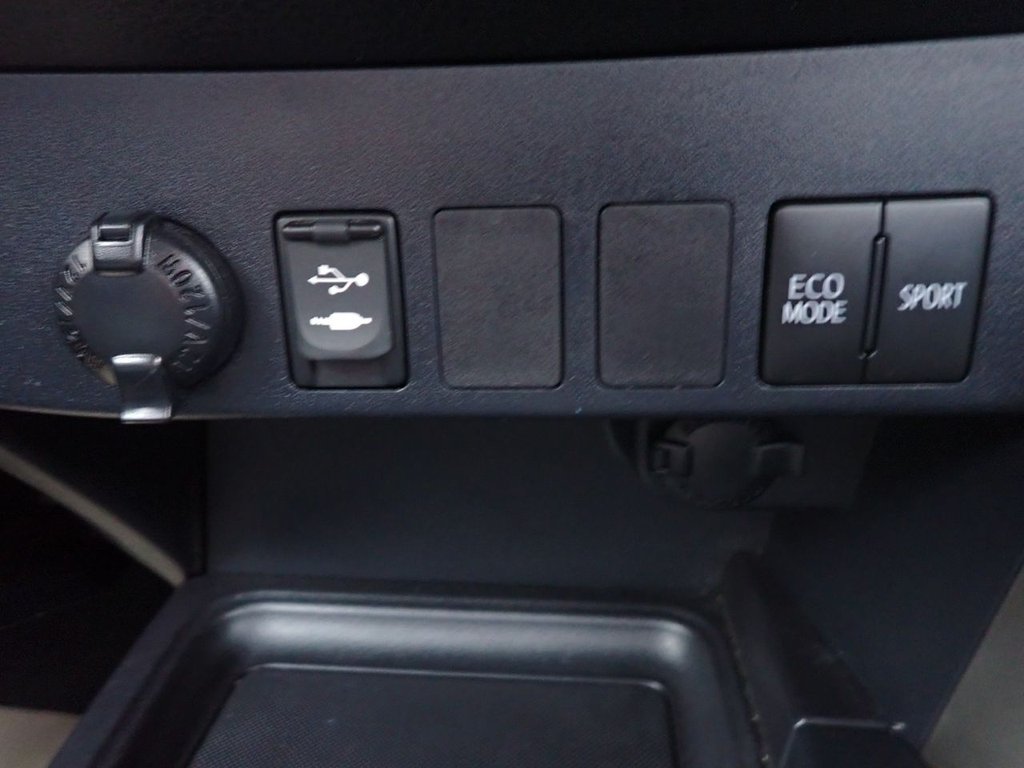 Used Toyota RAV4 2013 for sale - 76520490: Photo 28