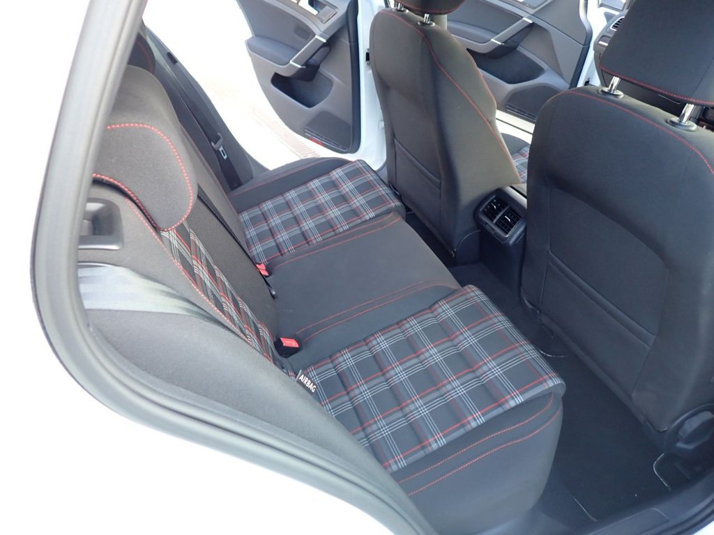 Used Volkswagen Golf 2013 for sale - 76386057: Photo 13