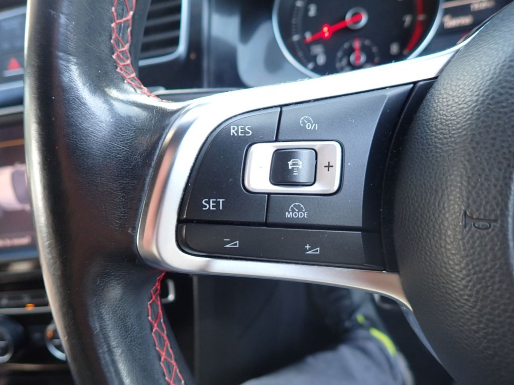 Used Volkswagen Golf 2013 for sale - 76386057: Photo 20