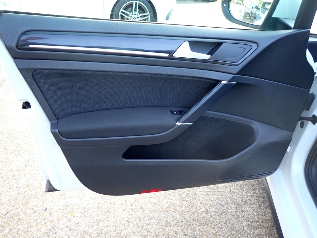 Used Volkswagen Golf 2013 for sale - 76386057: Photo 31