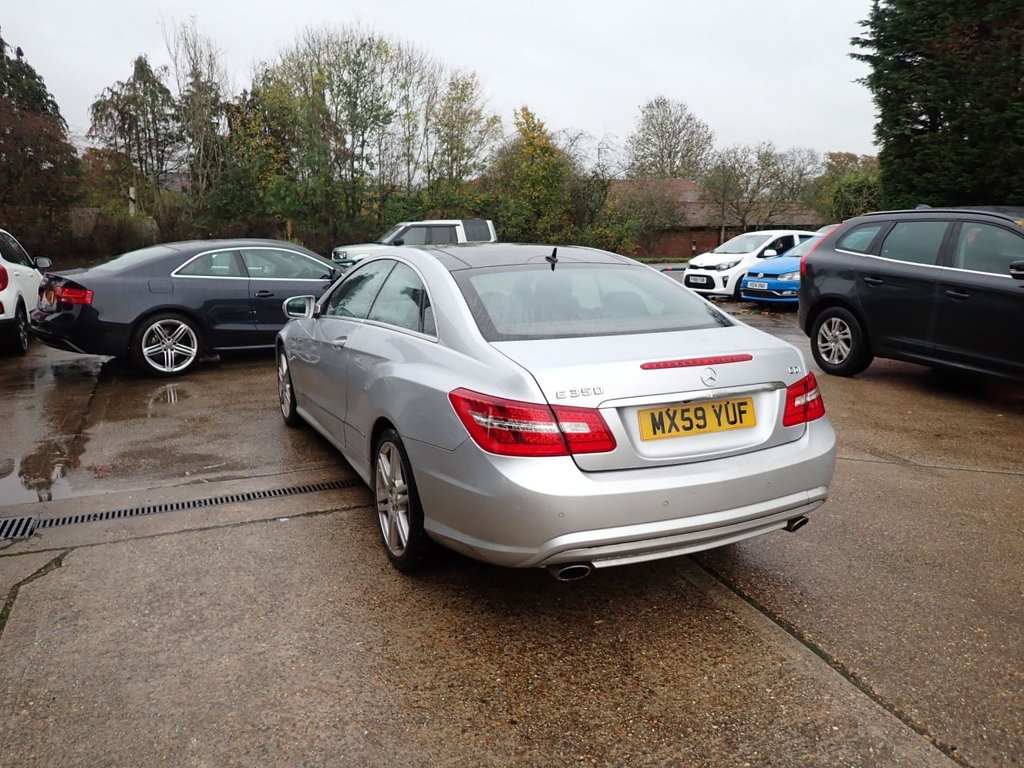 Used Mercedes-Benz E Class 2009 for sale - 76604461: Photo 3