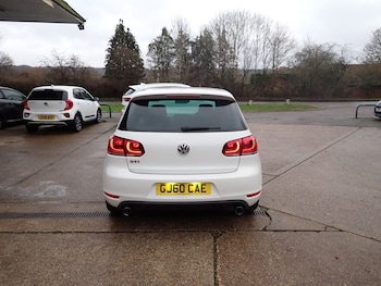 Used Volkswagen Golf 2010 for sale - 76900969: Photo
