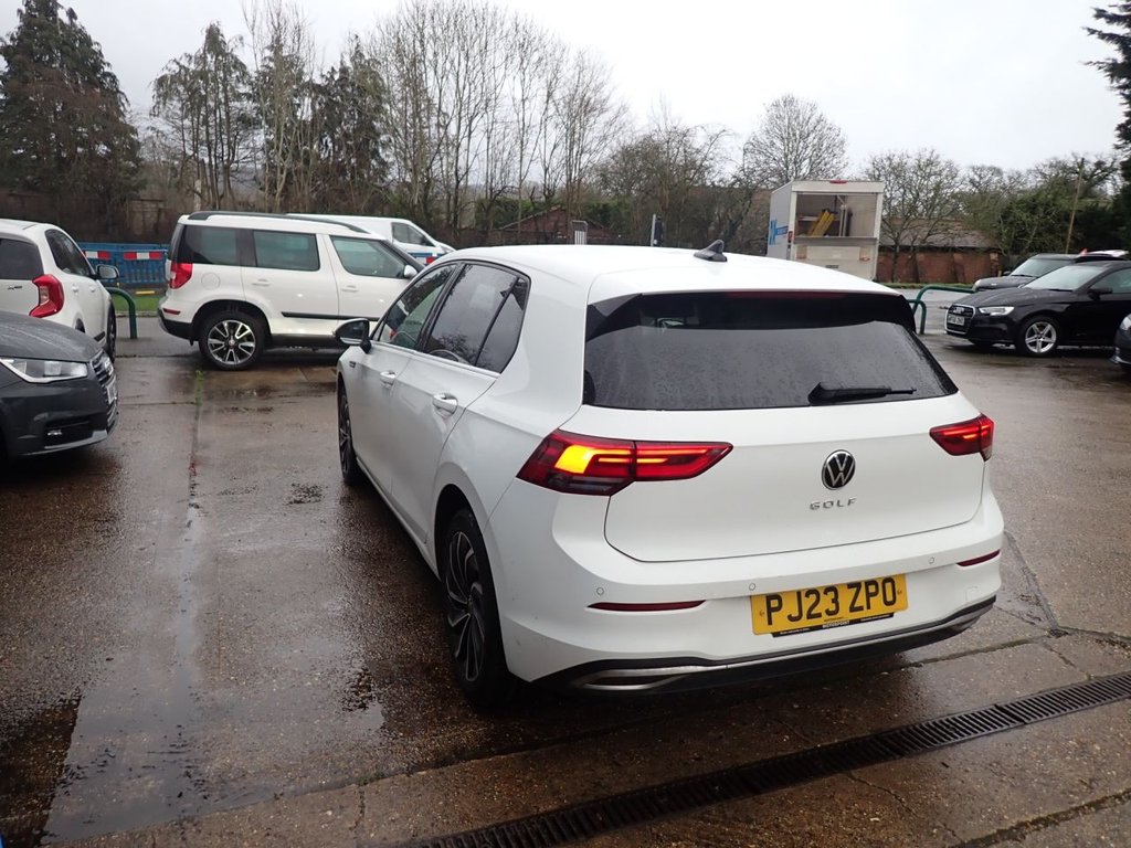 Used Volkswagen Golf 2023 for sale - 77408227: Photo 3