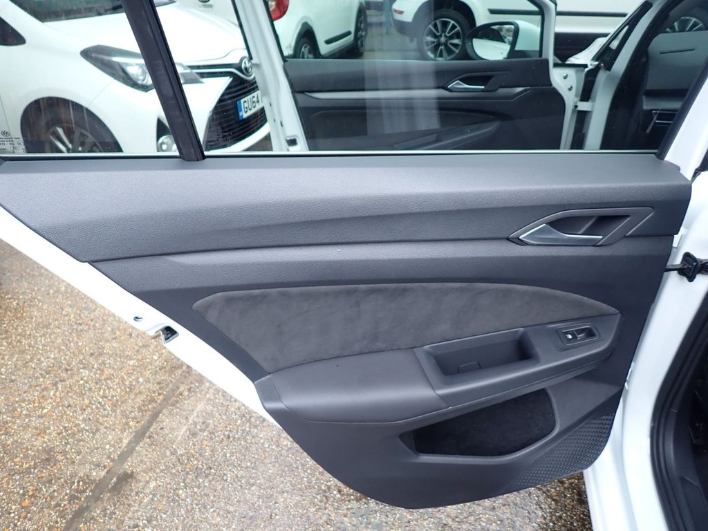 Used Volkswagen Golf 2023 for sale - 77408227: Photo 34