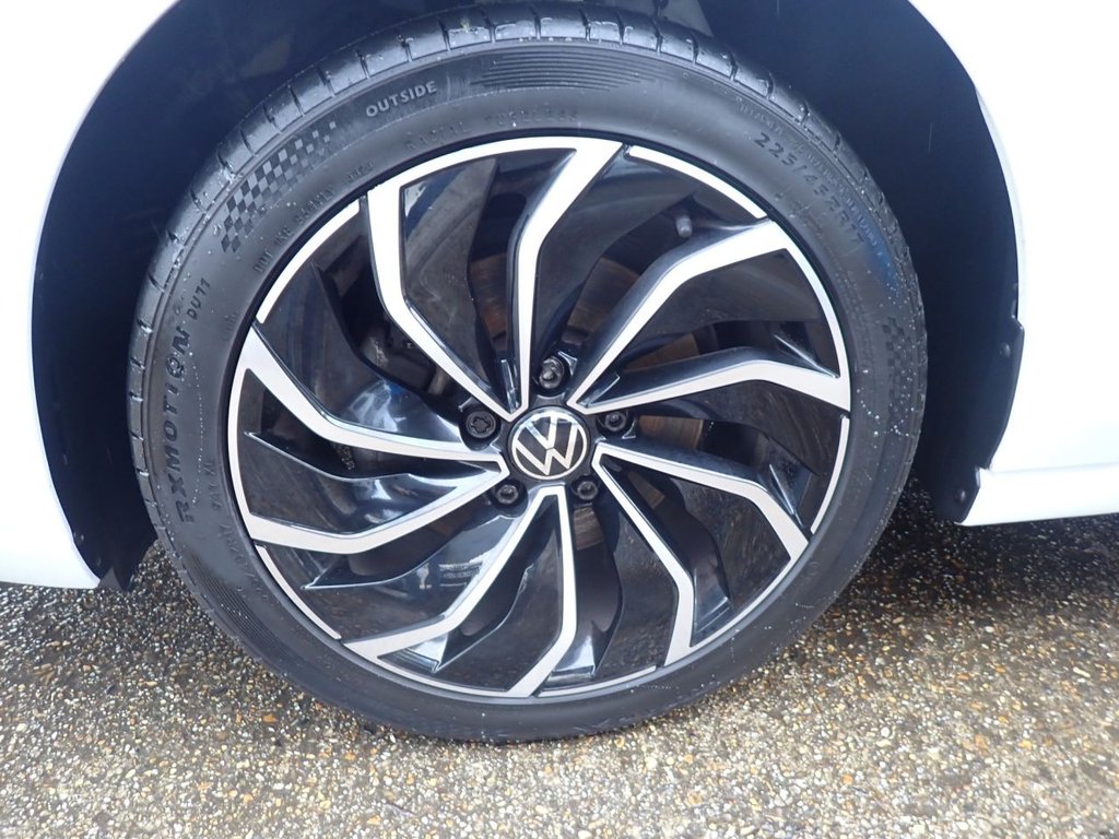 Used Volkswagen Golf 2023 for sale - 77408227: Photo 46