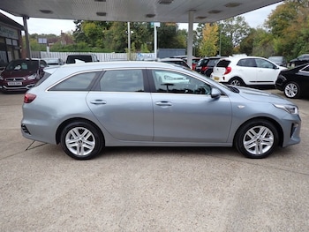 Used Kia Ceed 2021 for sale - 76279923: Photo 2