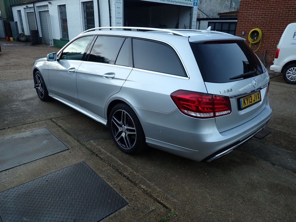 Used Mercedes-Benz E Class 2013 for sale - 77014427: Photo 2