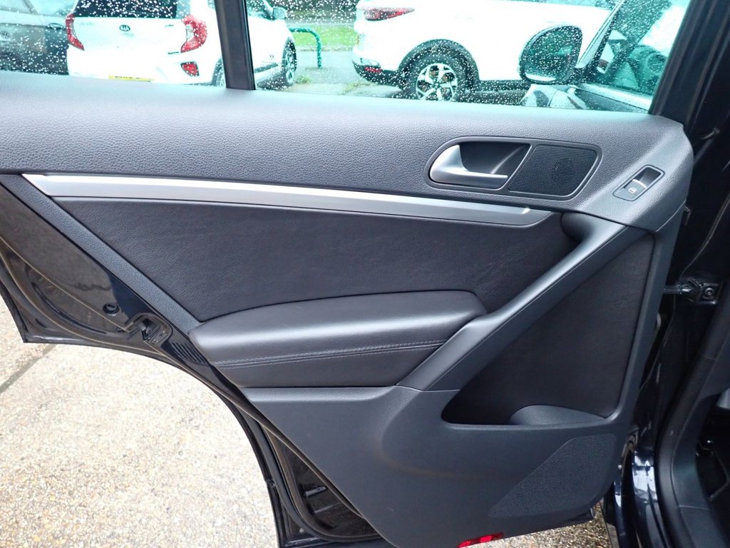 Used Volkswagen Tiguan 2012 for sale - 76923812: Photo 49