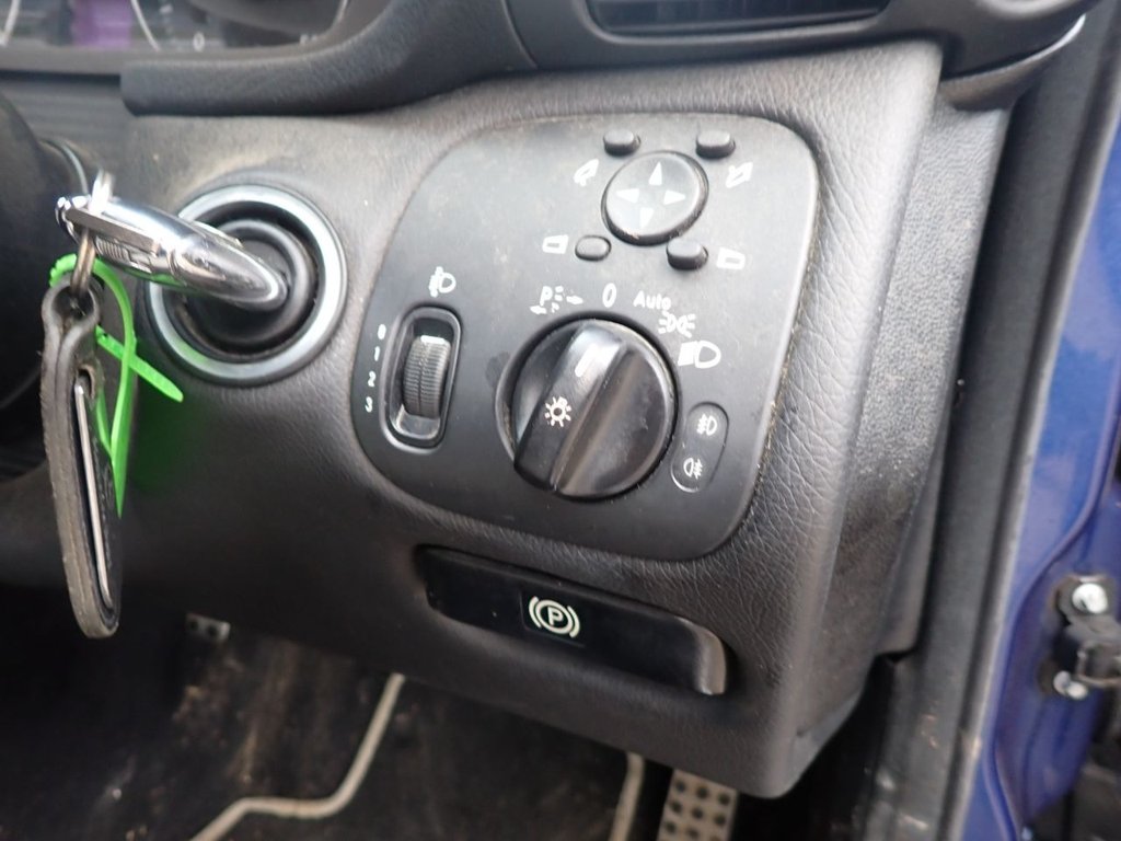 Used Mercedes-Benz C Class 2008 for sale - 77200190: Photo 13