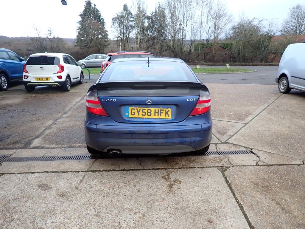 Used Mercedes-Benz C Class 2008 for sale - 77200190: Photo 4