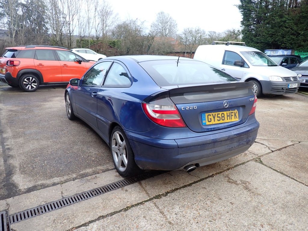 Used Mercedes-Benz C Class 2008 for sale - 77200190: Photo 5