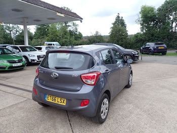 Used Hyundai i10 2017 for sale - 78863930: Photo