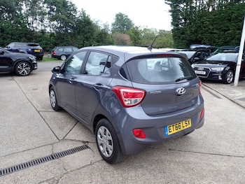 Used Hyundai i10 2017 for sale - 78863930: Photo