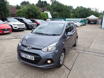 Used Hyundai i10 2017 for sale - 78863930: Photo