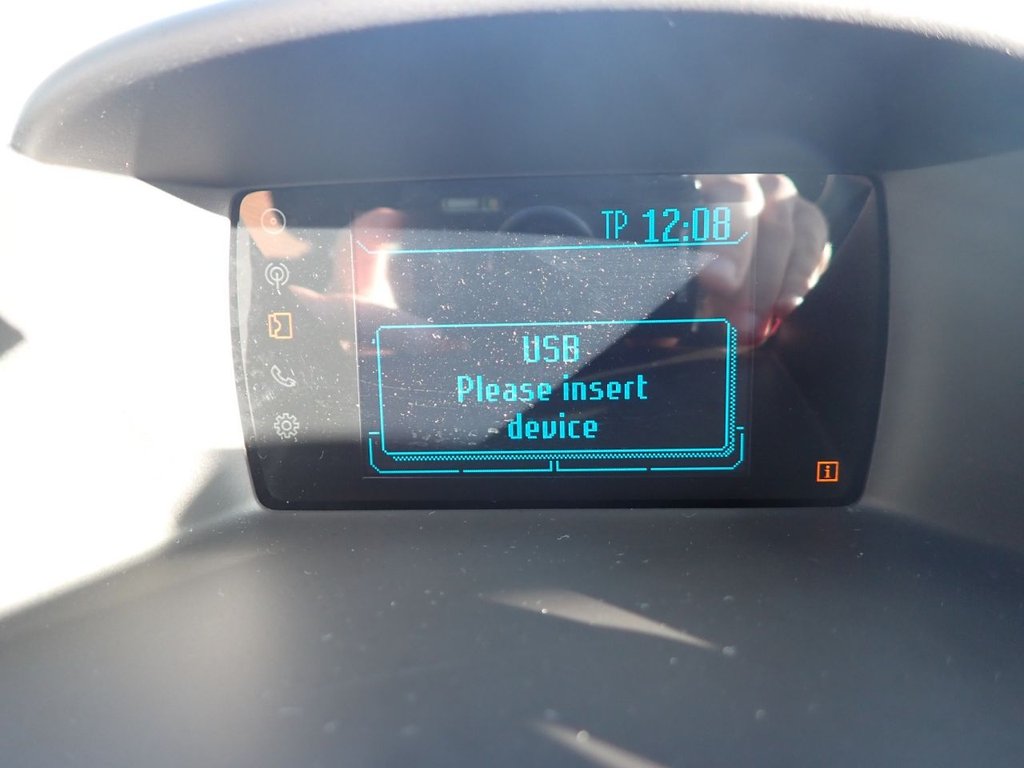 Used Ford Fiesta 2014 for sale - 76724888: Photo 25