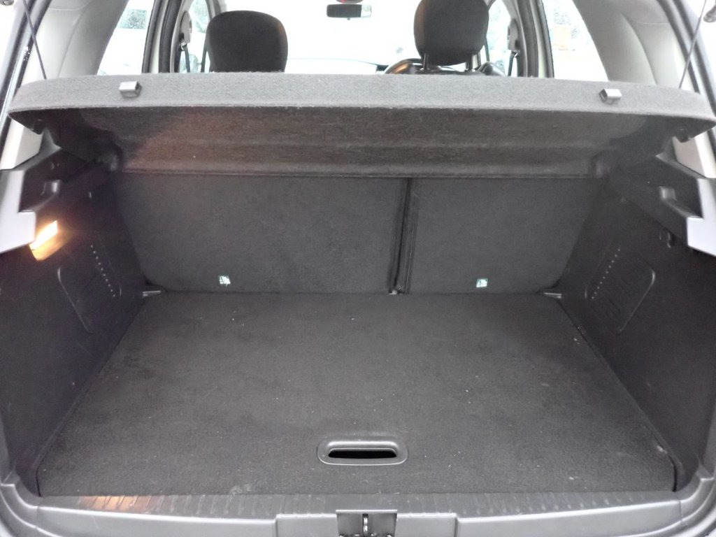 Used Renault Captur 2015 for sale - 77302404: Photo 11