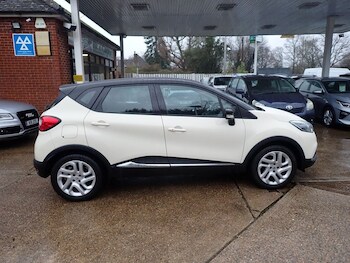 Used Renault Captur 2015 for sale - 77302404: Photo