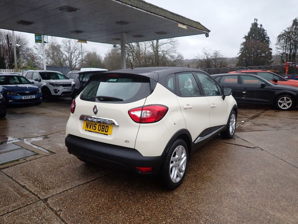 Used Renault Captur 2015 for sale - 77302404: Photo 3