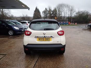 Used Renault Captur 2015 for sale - 77302404: Photo
