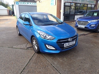 2015 (65) - 1.6 CRDi Blue Drive SE Nav Hatchback 5dr Diesel Manual Euro 6 (s/s) (110 ps