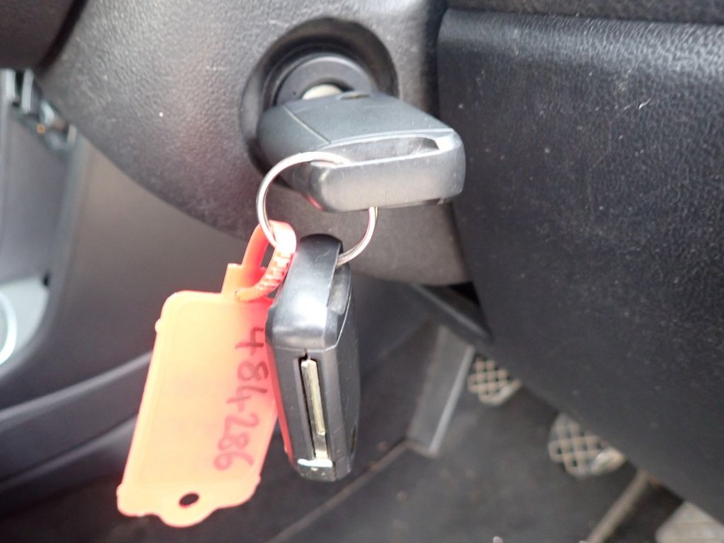 Used Volkswagen Polo 2014 for sale - 76482497: Photo 3