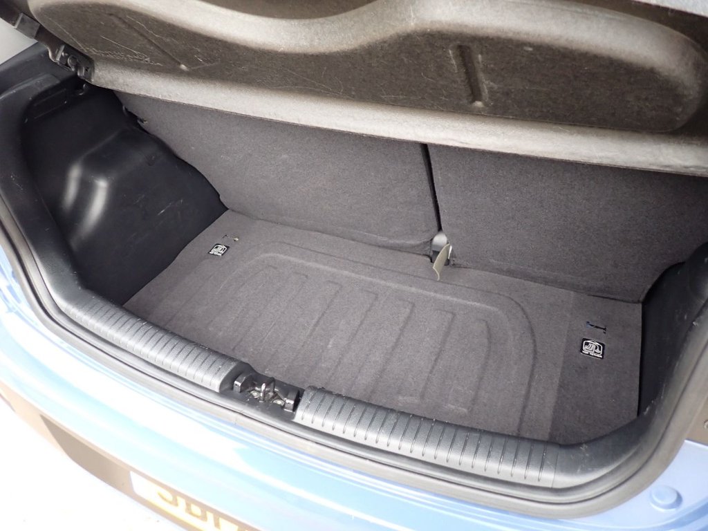 Used Hyundai i10 2017 for sale - 76223188: Photo 11