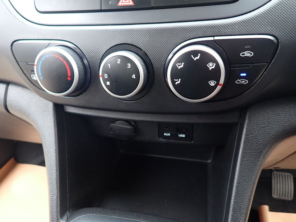 Used Hyundai i10 2017 for sale - 76223188: Photo 18