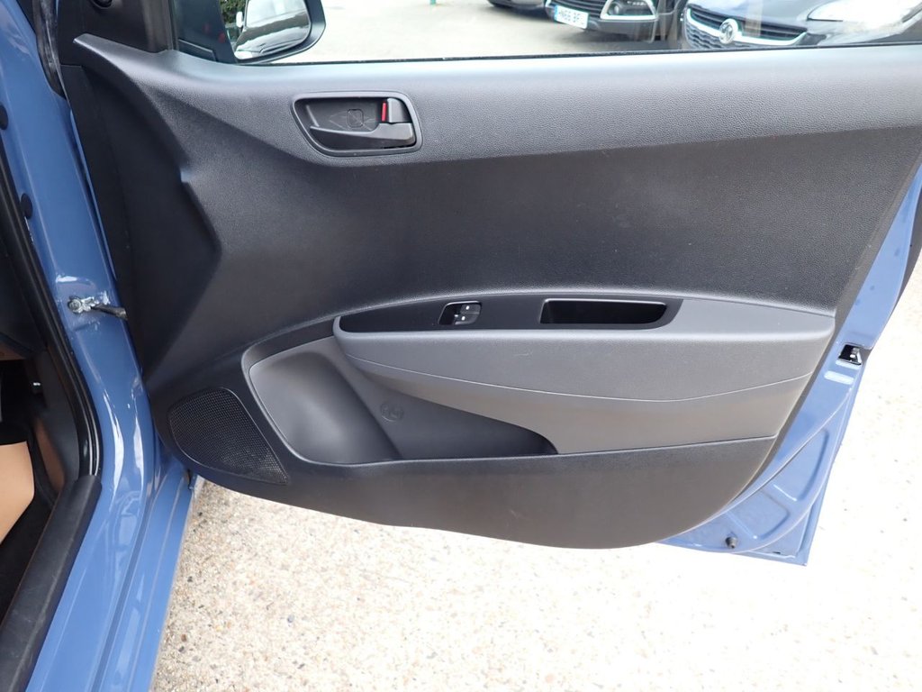 Used Hyundai i10 2017 for sale - 76223188: Photo 26