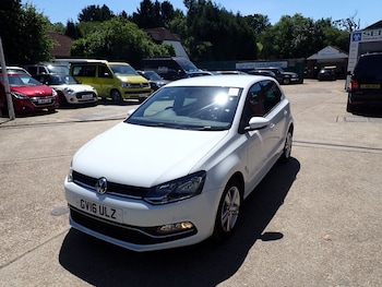 Used Volkswagen Polo 2016 for sale - 79090228: Photo