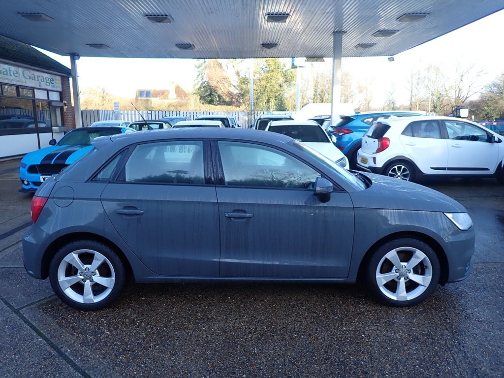 Used Audi A1 2017 for sale - 77571742: Photo 2