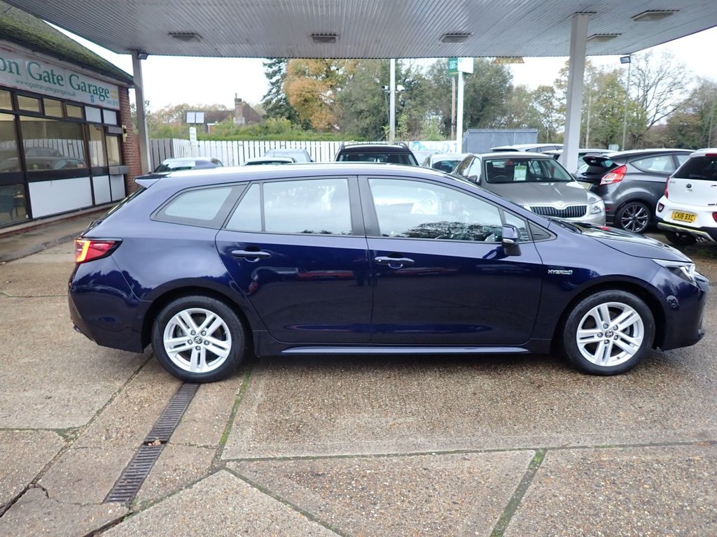 Used Toyota Corolla 2021 for sale - 76632432: Photo 2