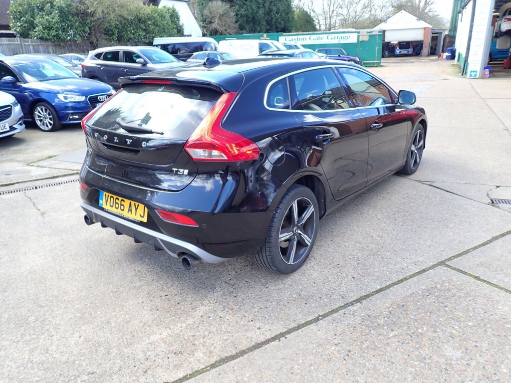 Used Volvo V40 2016 for sale - 78030386: Photo 2