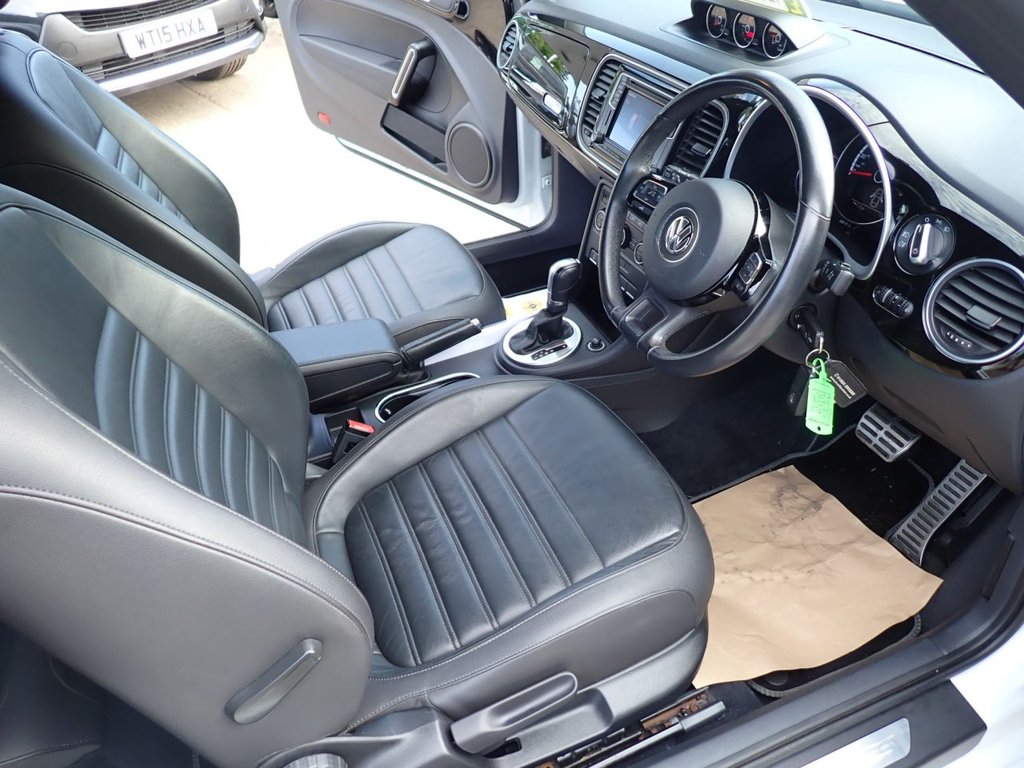 Used Volkswagen Beetle 2015 for sale - 77236734: Photo 13