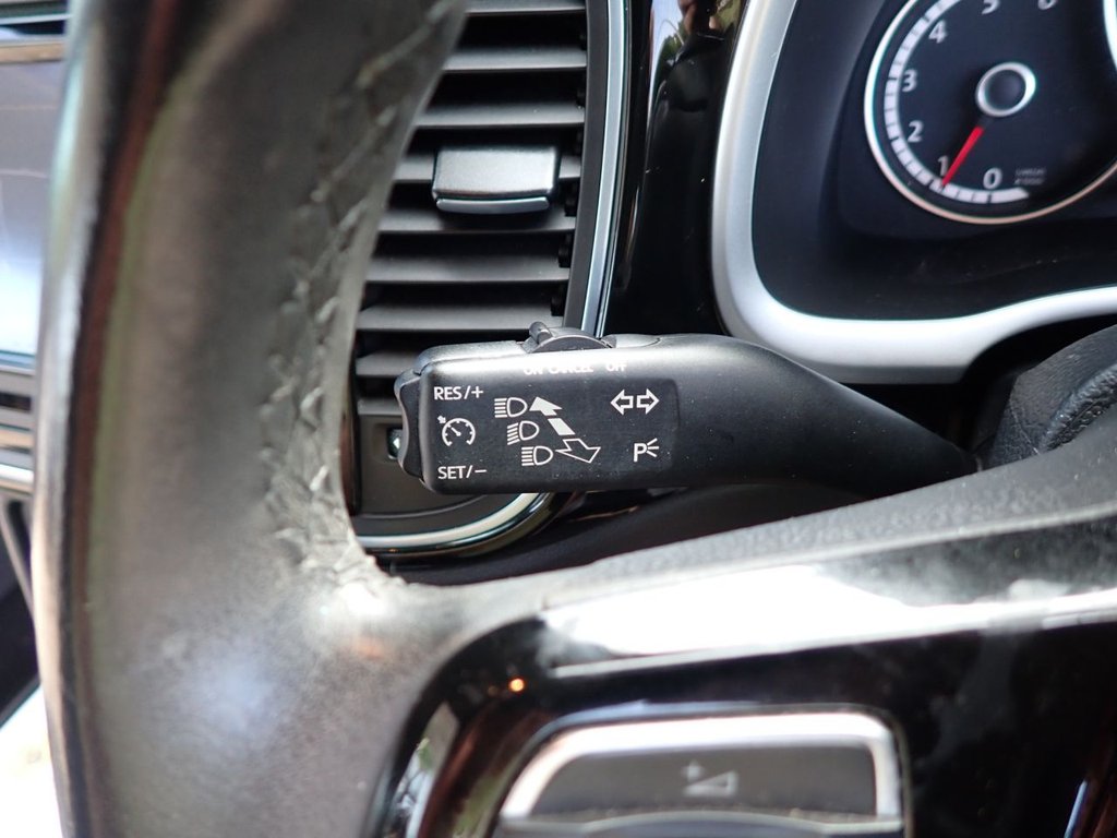 Used Volkswagen Beetle 2015 for sale - 77236734: Photo 18