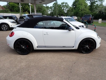 Used Volkswagen Beetle 2015 for sale - 77236734: Photo