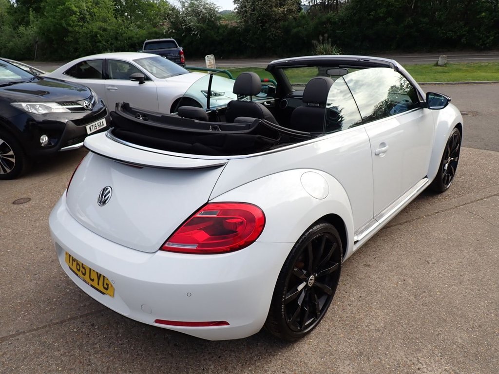 Used Volkswagen Beetle 2015 for sale - 77236734: Photo 33