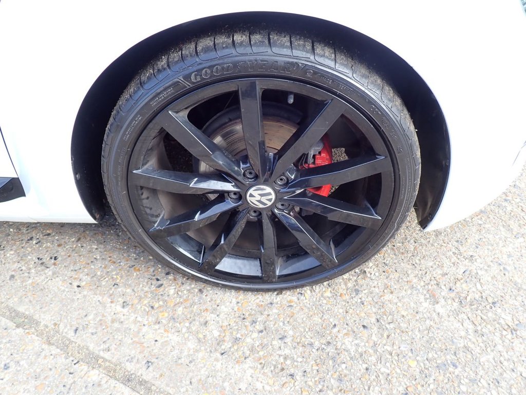 Used Volkswagen Beetle 2015 for sale - 77236734: Photo 45