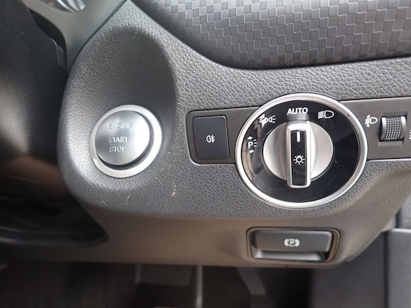 Used Mercedes-Benz A-Class 2015 for sale - 76291628: Photo 15