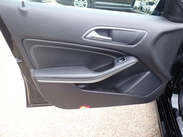 Used Mercedes-Benz A-Class 2015 for sale - 76291628: Photo 26