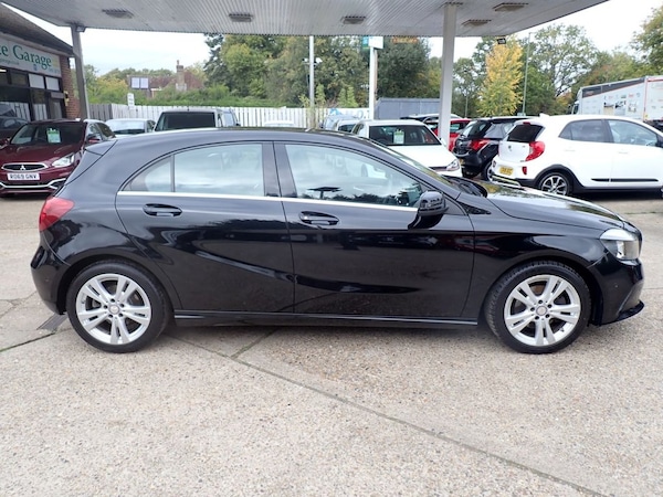 Used Mercedes-Benz A-Class 2015 for sale - 76291628: Photo 2