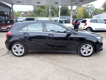 Used Mercedes-Benz A-Class 2015 for sale - 76291628: Photo 2