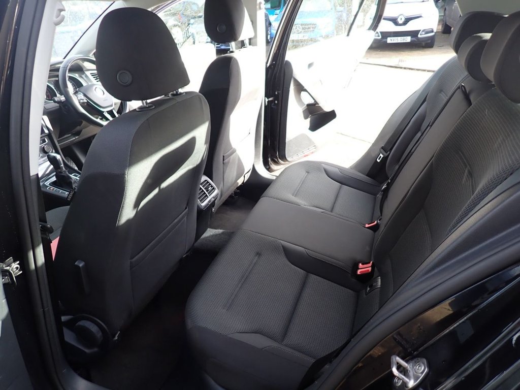 Used Volkswagen Golf 2017 for sale - 77356286: Photo 11