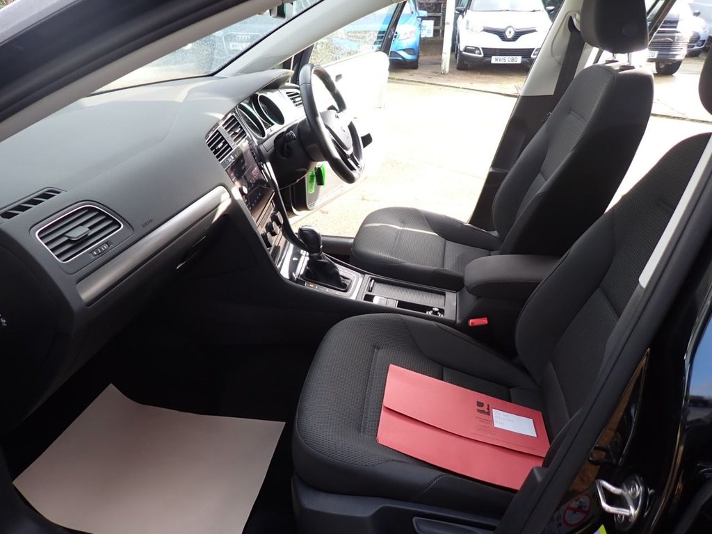 Used Volkswagen Golf 2017 for sale - 77356286: Photo 12