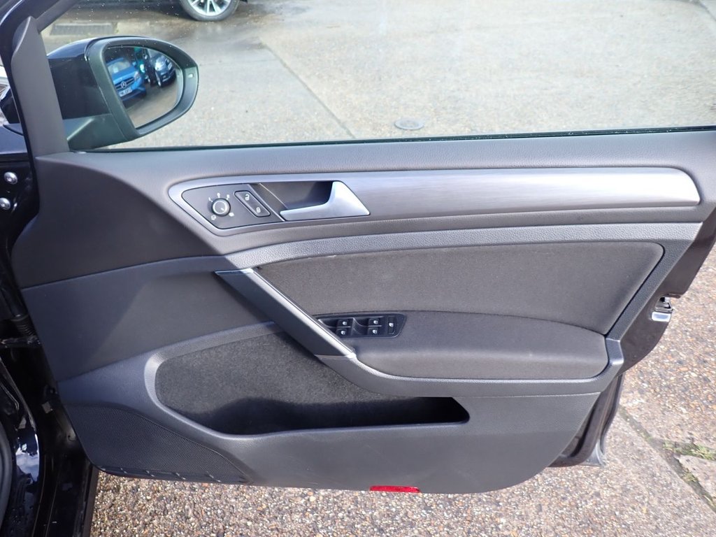 Used Volkswagen Golf 2017 for sale - 77356286: Photo 37