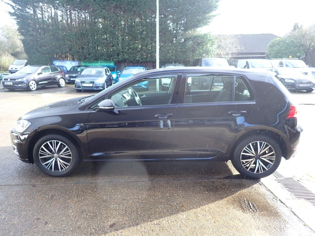 Used Volkswagen Golf 2017 for sale - 77356286: Photo 6